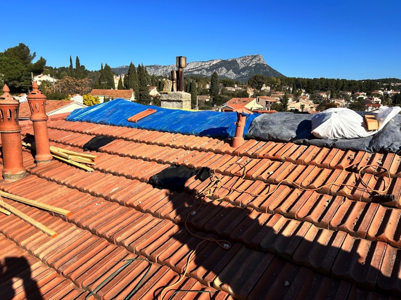 infiltration étanchéité de toiture a Toulon près de la Valette