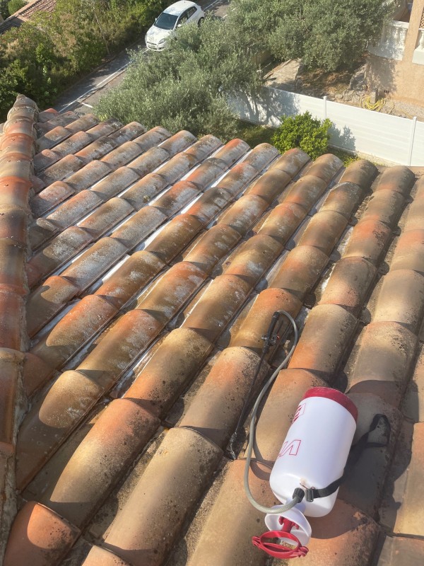 nettoyage de toiture façade au Lavandou près de Bormes les Mimosas