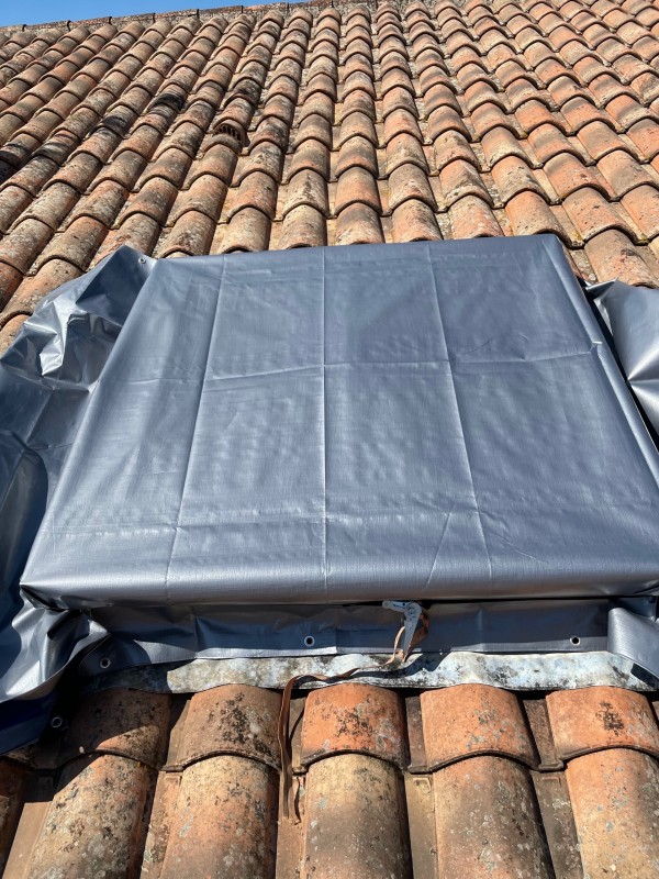 Couvreur a Carnoules près de Pignan pour une mise hors d eaux après intempérie