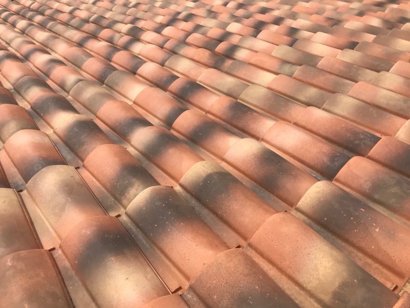 Am couverture a Toulon nettoyage de toiture