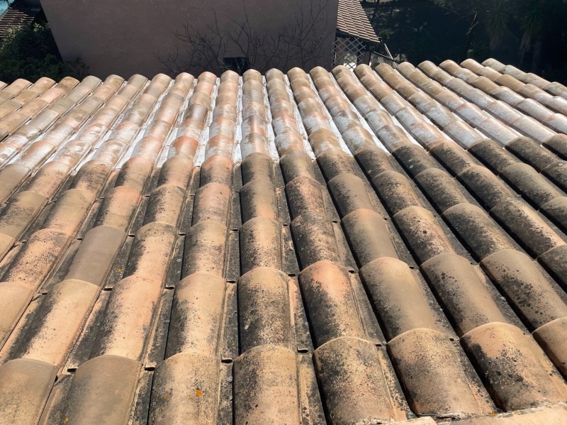 Am couverture a Toulon pour un nettoyage de toiture